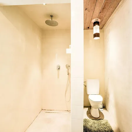 In With Garden Дом отдыха Филиппвиль