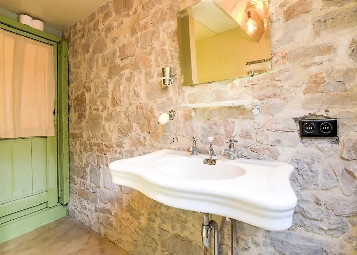 In With Garden Philippeville